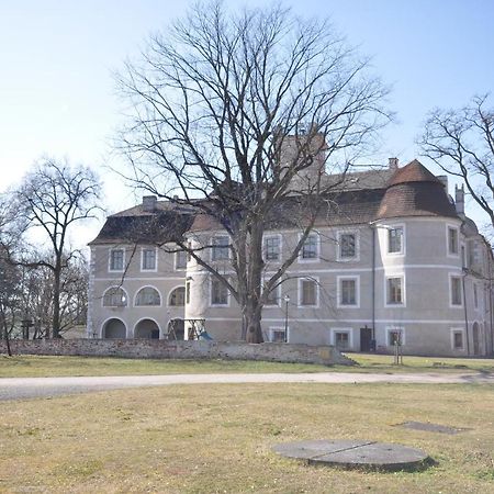 Apartman U Zamku Apartment Police  Exterior photo
